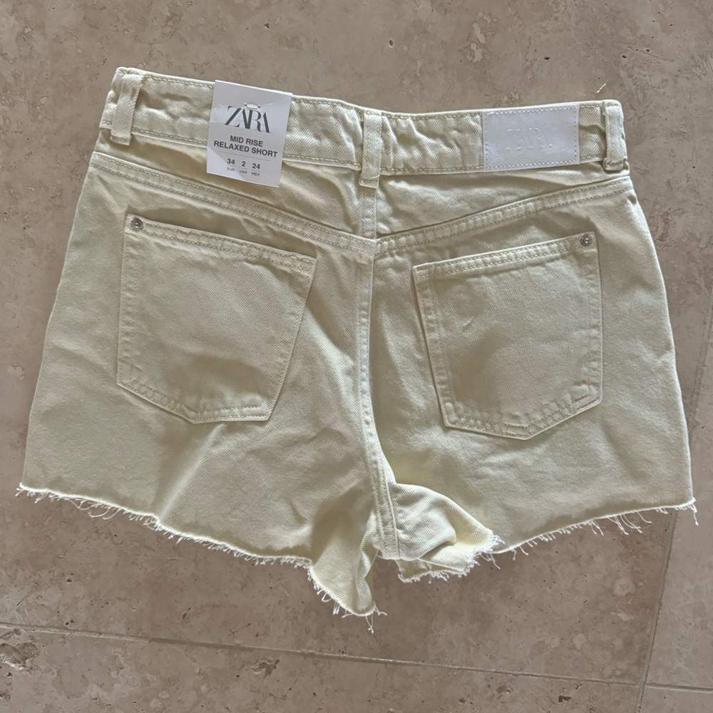 Zara Mid Rise Shorts - Size 2 - Picture 3 of 3